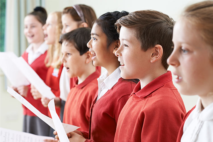 Singende Kinder